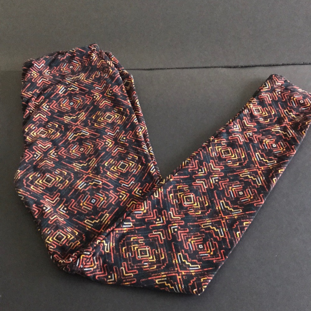 LuLaRoe Leggings size OS